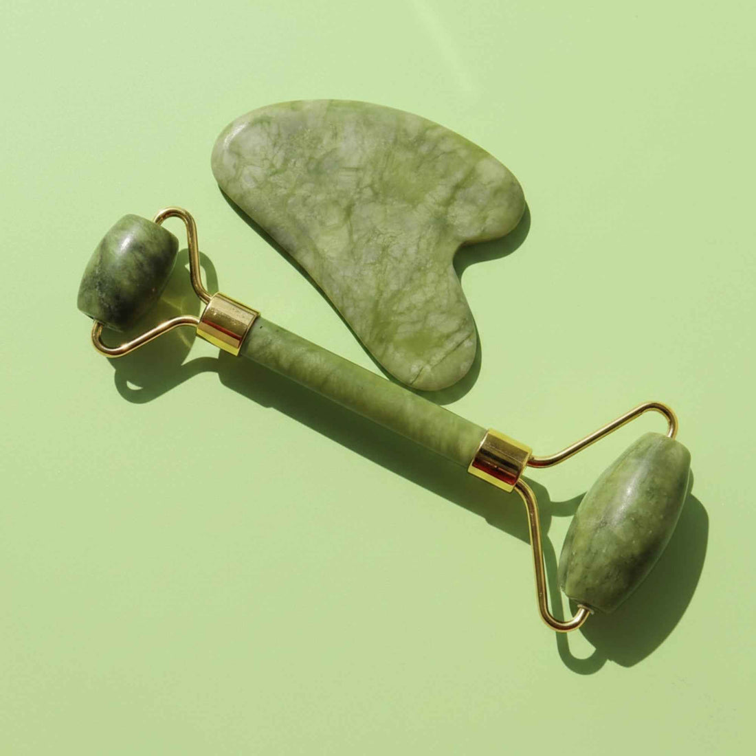 Jade Roller Facial Massager — De-Puffing Care | Skincare in Pakistan COD